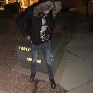 Meet your Posher, Damien